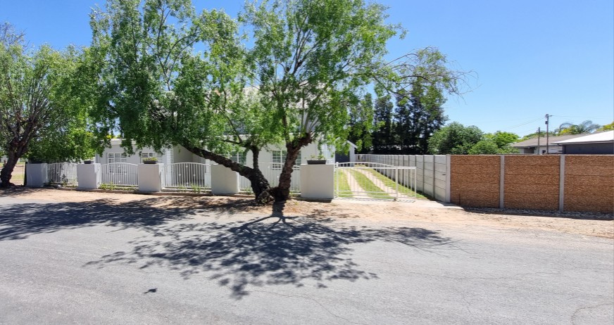 4 Bedroom Property for Sale in Porterville Western Cape